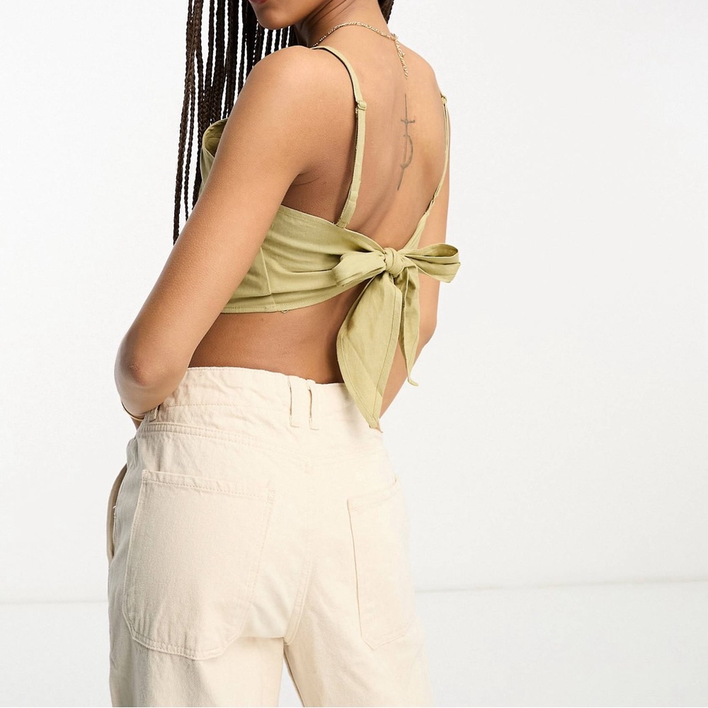 L/8 - 🇪🇸Women’s tie back linen crop top in khaki - Pull&Bear - New - Picture 3 of 8